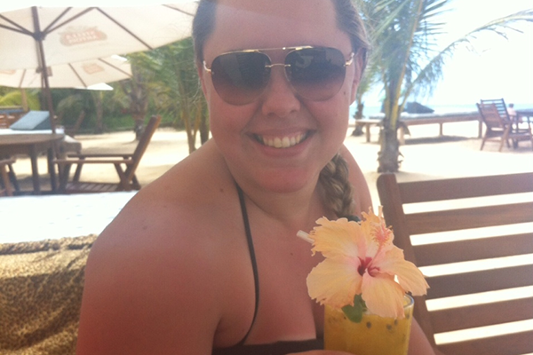 Estudante emagrece 41 quilos graças a grupo de amigas no WhatsApp