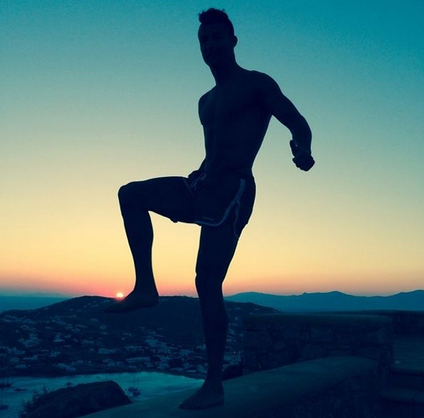 Veja o que estão fazendo os jogadores eliminados do Mundial no Brasil