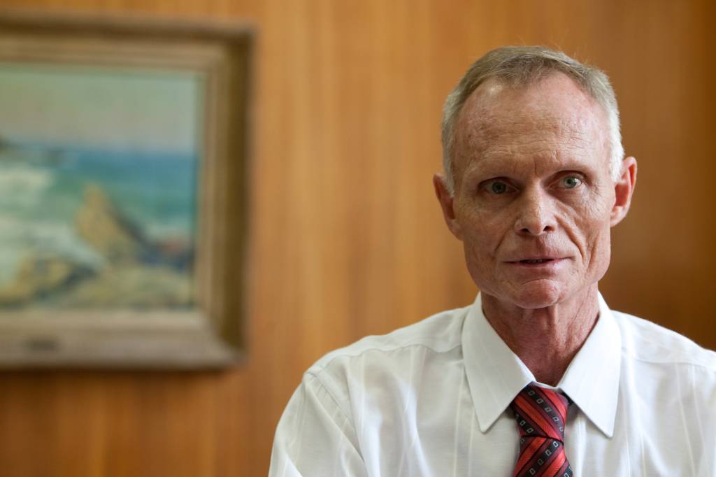 Secretário de Educação pediu demissão antes do anúncio de recuo