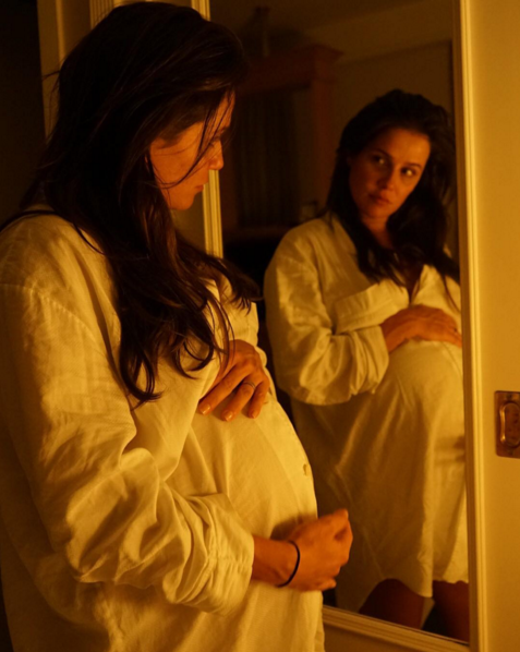 Nasce Maria Flor, filha de Deborah Secco e Hugo Moura