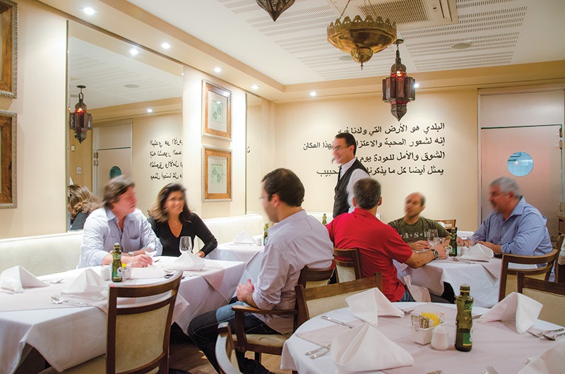 Al Baladi serve pratos árabes em porções generosas no Itaim