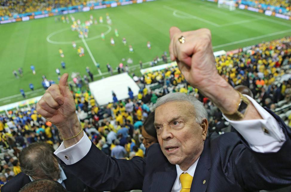 Livro mostra esquemas de corrupção na Fifa