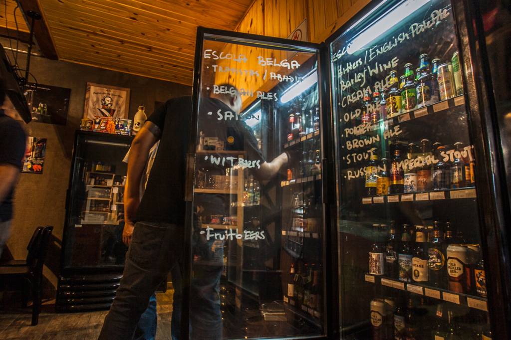 Bares investem no self-service de bebidas