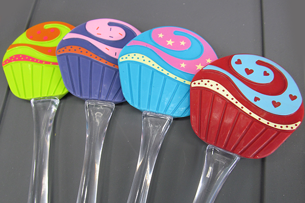 Esp&aacute;tulas de cupcake: 9,99 reais cada na CH (Rua Volunt&aacute;rios da P&aacute;tria, 2129, Santana)