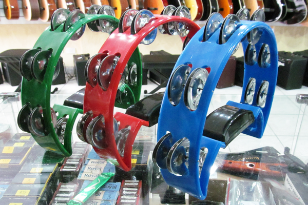 Pandeiros meia lua: 50 reais cada, na Concerthus (Rua Volunt&aacute;rios da P&aacute;tria, 2363, Santana)