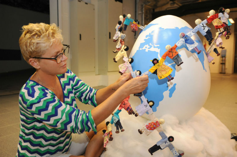 Exposição tem ovos de Páscoa decorados por Xuxa e com cristais Swarovski