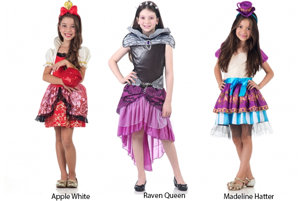 Fantasias Ever After HighApple white (258 reais), Raven Queen (224 reais), Madeline Hatter (204 reais), na Império das Festas