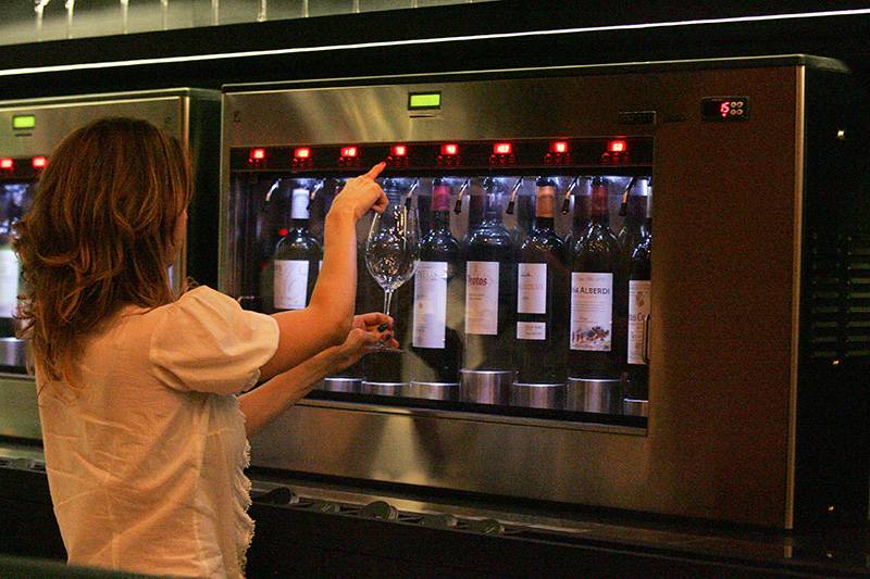 Bardega tem a maior oferta de vinhos em taça da cidade