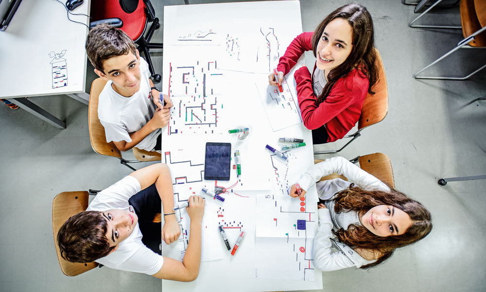 Para atrair alunos, escolas criam cursos como desenvolvimento de games