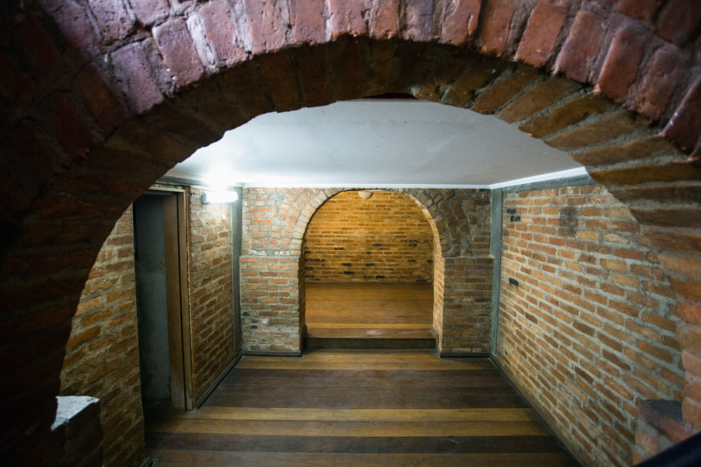 Prédios paulistanos dos anos 40 da capital têm abrigos antiaéreos