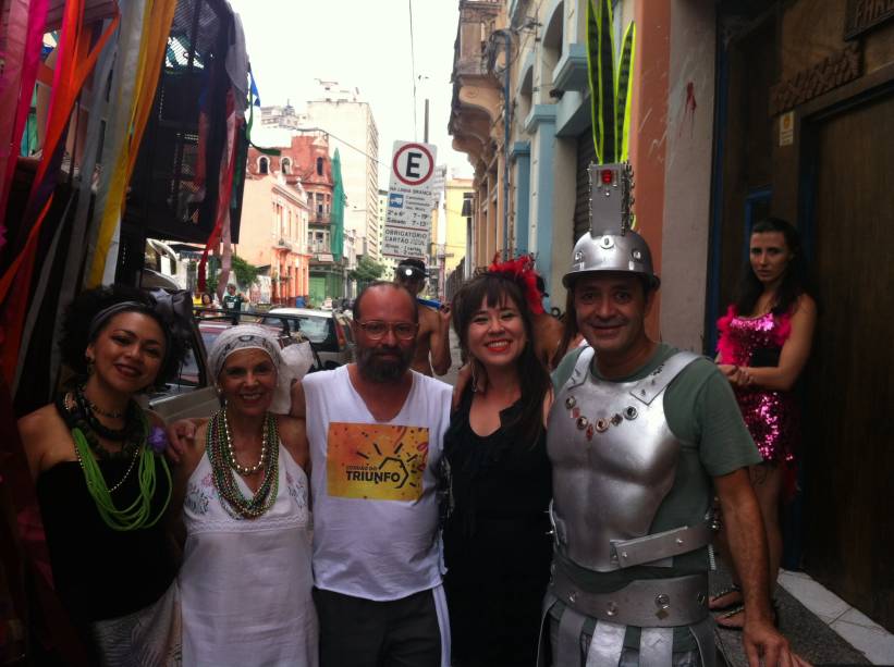 Foliões do bloco Cordão do Triunfo, no centro Foliões do bloco Cordão do Triunfo, no centro