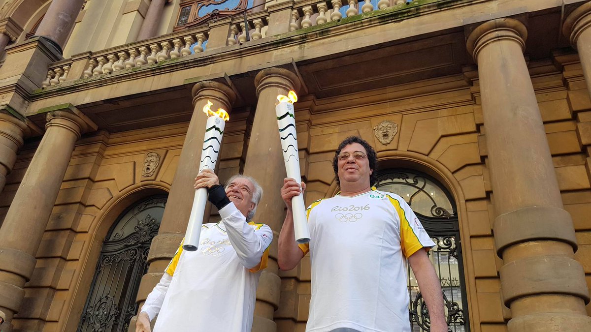 Tocha Ol&iacute;mpica Jo&atilde;o Carlos Martins e Casagrande