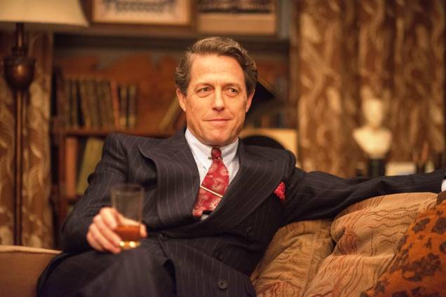 Florence - Quem É Essa Mulher?: o ator Hugh Grant em excelente atuação Florence - Quem É Essa Mulher?: o ator Hugh Grant em excelente atuação