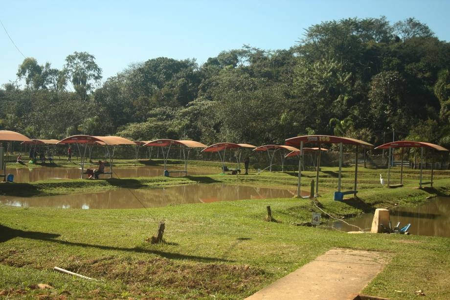 Hotel Boitupesca: dez lagos com variados tipos de peixe Hotel Boitupesca: dez lagos com variados tipos de peixe