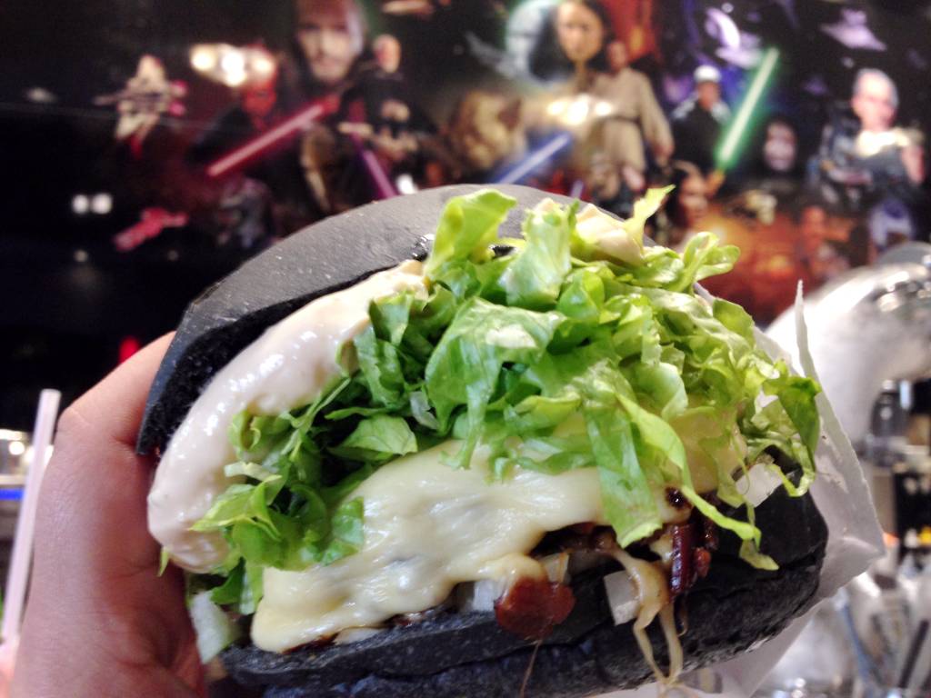 Hamburgueria com temática de Star Wars abre em Santo Amaro