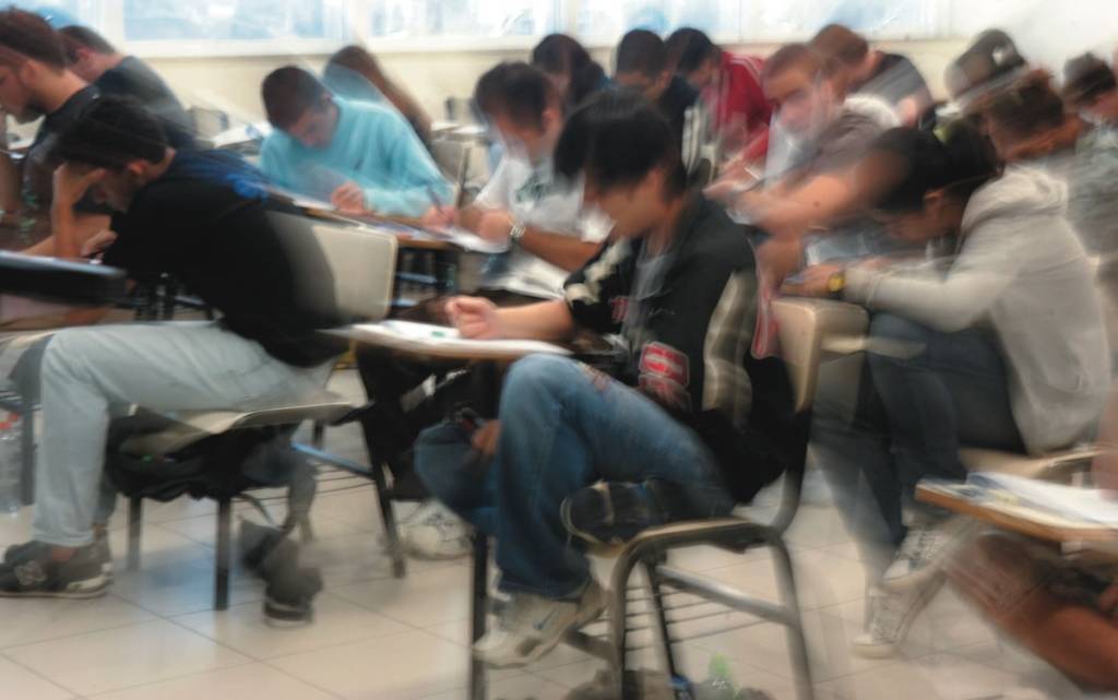 Escolas se inspiram em séries criminais para ensinar
