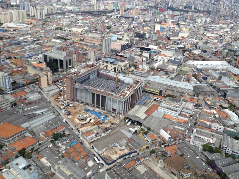 A obra: inaugura&ccedil;&atilde;o prevista para maio de 2014