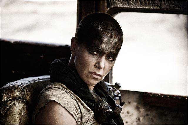 Mad Max: Estrada da F&uacute;ria": revisita a sua pr&oacute;pria trilogia p&oacute;s-apocal&iacute;ptica com o anti-her&oacute;i conhecido como Mad Max