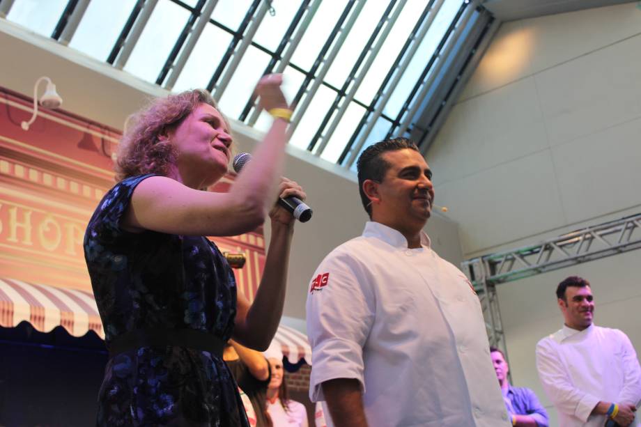 	Buddy Valastro teve a ajuda de uma tradutora