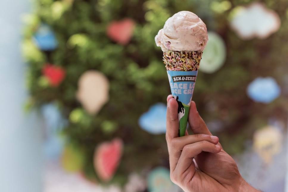 Sorveteria Ben & Jerry’s oferece sorvete de graça