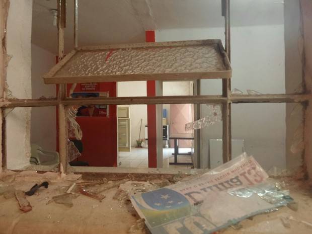 Diretório municipal do PT em São Paulo é atingido por bomba