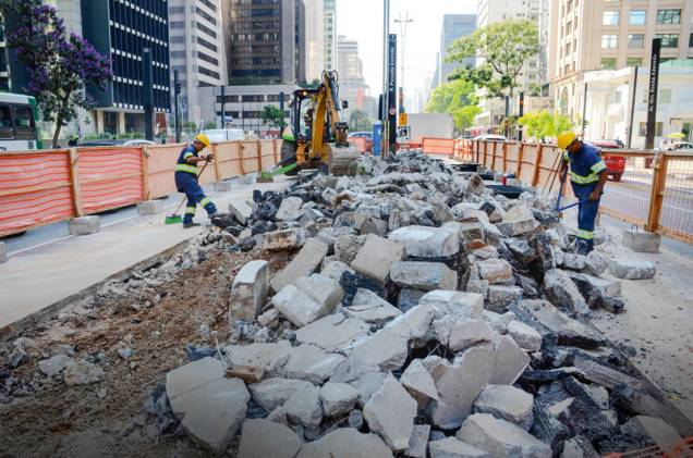 Quebradeira na Paulista: segundo a CET, trata-se de uma obra de sinalização com ajustes viários Quebradeira na Paulista: segundo a CET, trata-se de uma obra de sinalização com ajustes viários