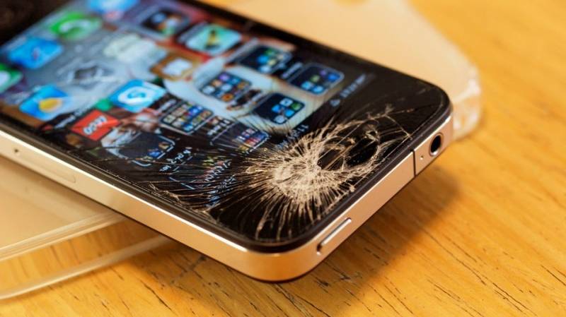 Confira onde consertar a tela quebrada do seu smartphone