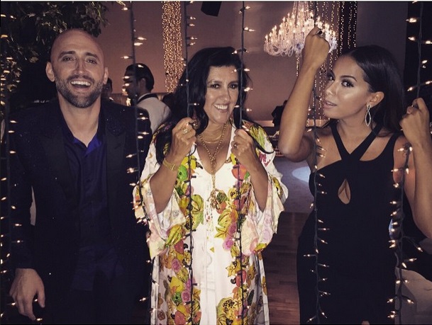 O comediante Paulo Gustavo, Regina Casé e Anitta durante a festa