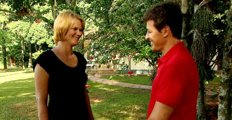 Rodrigo Faro reencontra Loemy em clínica de recuperação