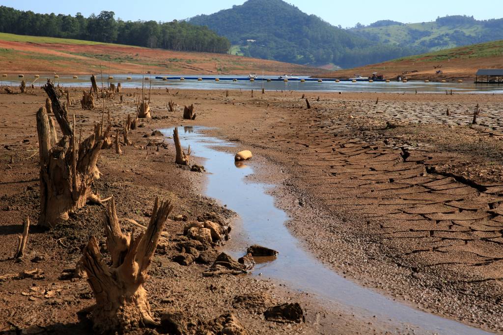 Sabesp quer aumento da conta de água acima da inflação para equilibrar finanças