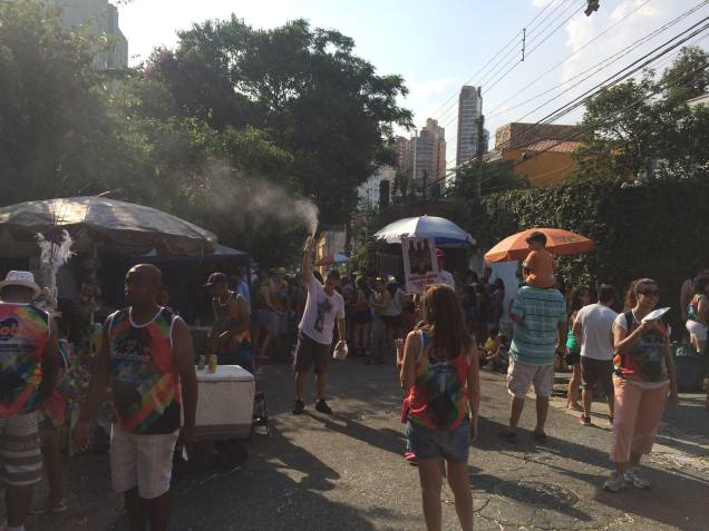 Quem estava no bloco Os Madalena podia matar a fome com churrasco e até churros gourmet Quem estava no bloco Os Madalena podia matar a fome com churrasco e até churros gourmet