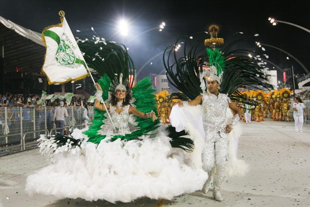 Presidente da Mancha Verde usa Facebook para xingar jurada por nota baixa