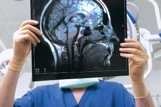 Agência nacional suspende a venda de setenta planos de saúde