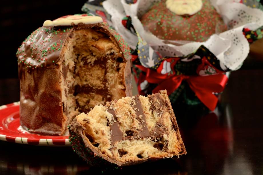 Anusha: opção de panetone com ou sem recheio de chocolate Anusha: opção de panetone com ou sem recheio de chocolate