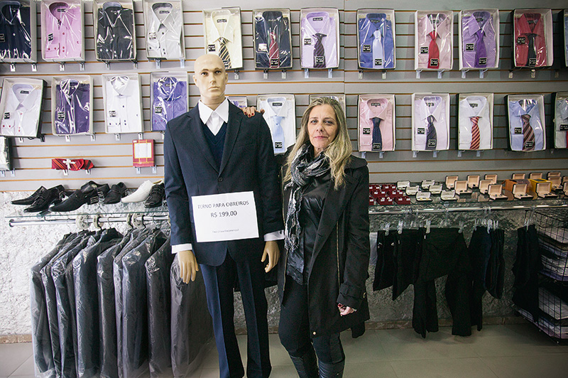 Lojas do Brás prosperam na esteira do movimento do Templo de Salomão