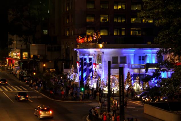 Além do palco da Paulista, vários prédio ao longo da avenida fazem decorações especiais para o natal Além do palco da Paulista, vários prédio ao longo da avenida fazem decorações especiais para o natal