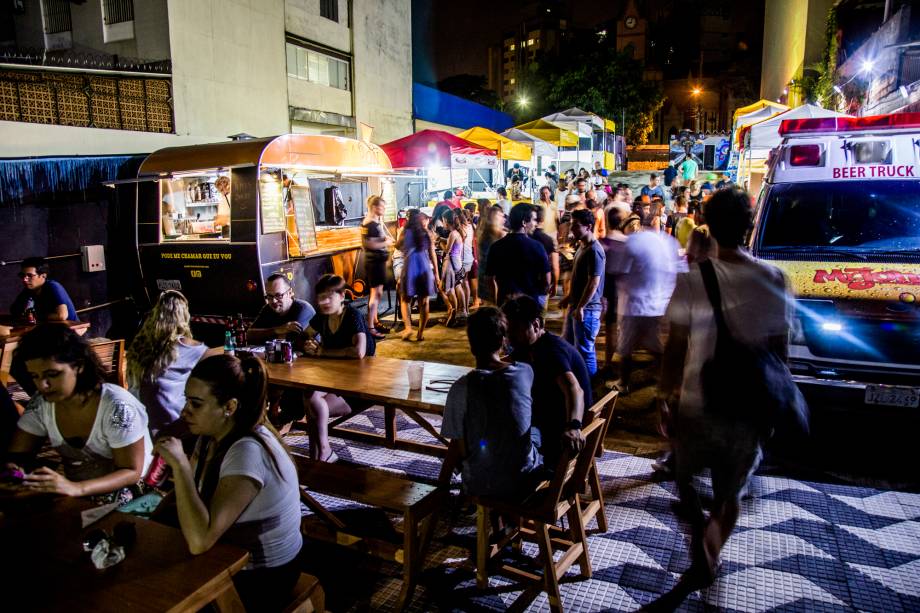 Calçadão Urbanoide recebe food trucks todos os dias 