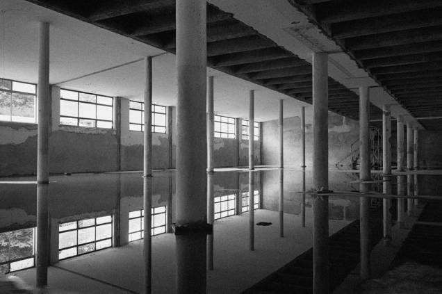 Obra 3, 2012 - Fotografia | Emulsão de gelatina e prata montada sobre Dibond 138 x 207 cm Obra 3, 2012 - Fotografia | Emulsão de gelatina e prata montada sobre Dibond 138 x 207 cm