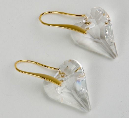 Paris Bijoux: brinco cora&ccedil;&atilde;o (R$ 13,00)