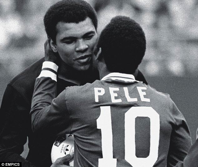 Pelé e outros grandes ídolos do esporte se despedem de Muhammad Ali