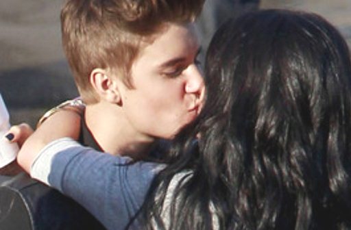 Justin Bieber e Selena Gomez: os astros estão ou não namorando? Justin Bieber e Selena Gomez: os astros estão ou não namorando?