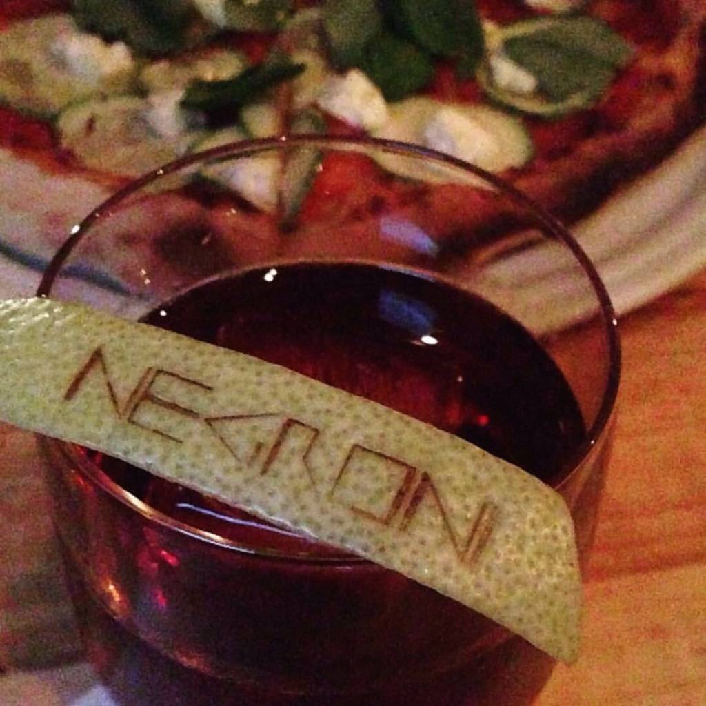 Clássico, drinque negroni ganha um bar só seu em Pinheiros