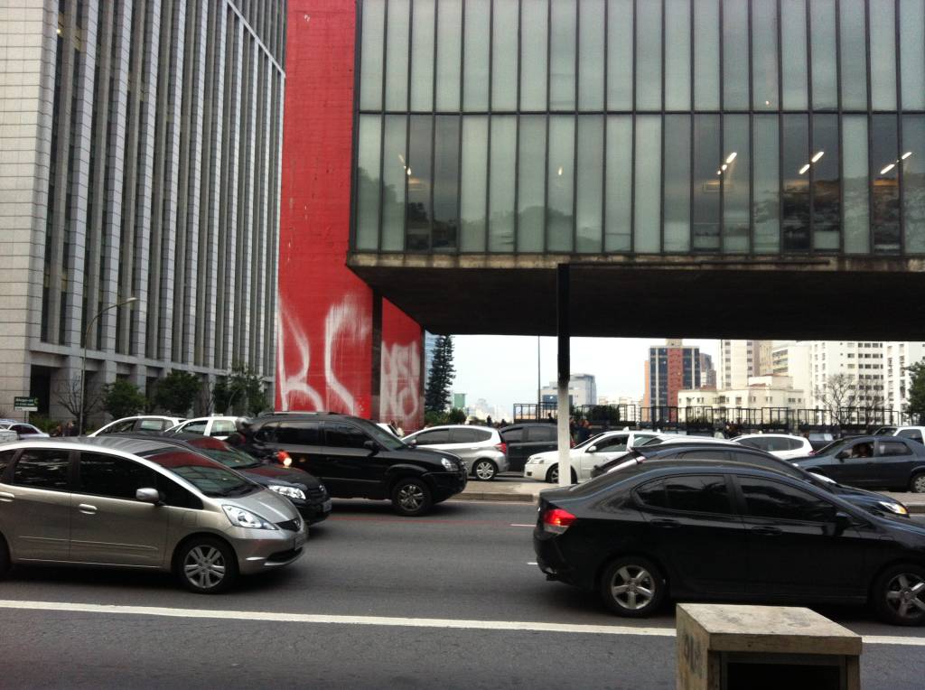 Governo cria grupo para identificar vândalos em protestos