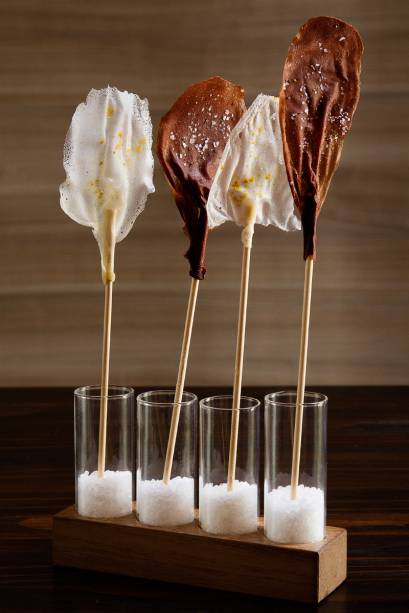 T&ecirc;te &agrave; T&ecirc;te: pirulitos de chocolate