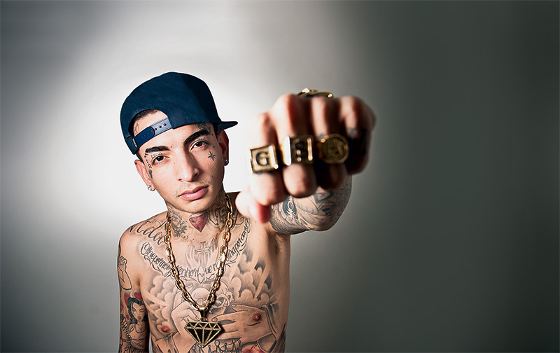 Ouça a nova música de  MC Guimê