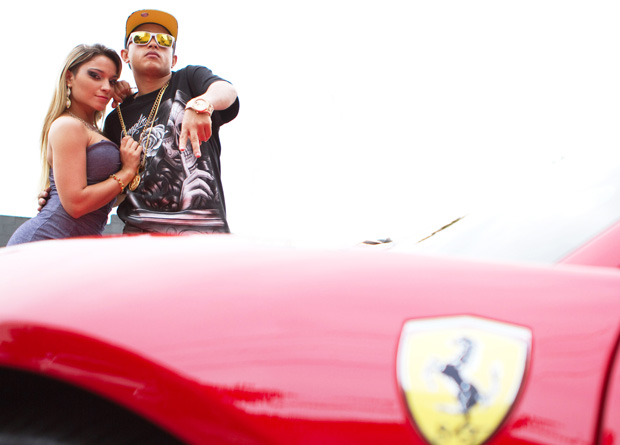 Funk paulista troca violência por luxo