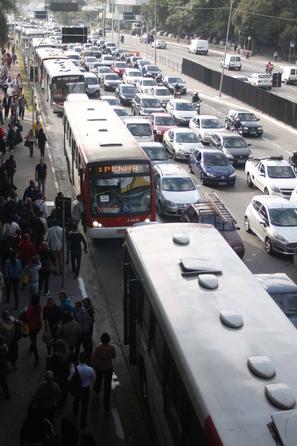 Greve dos metroviários: cobertura minuto a minuto