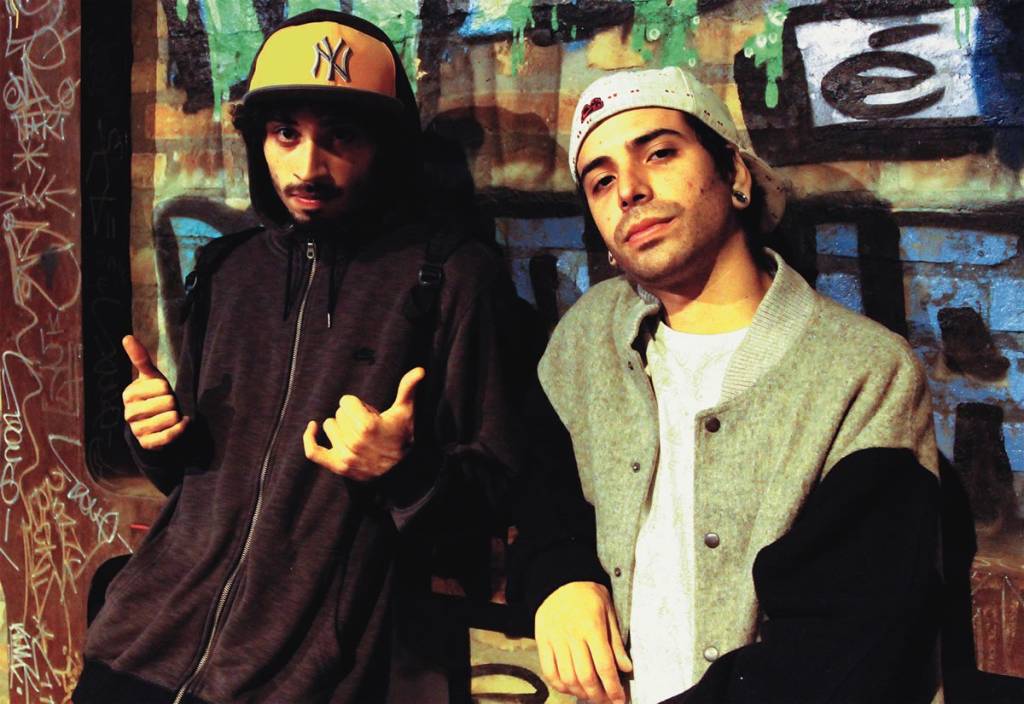 Rappers disputam para ver quem improvisa melhor