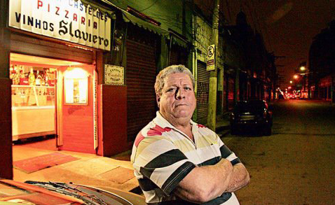 Eles sofrem com a falta de iluminação