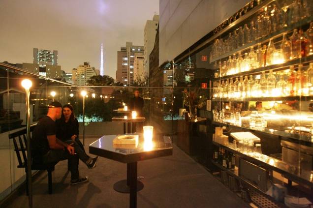 O fumódromo atrai mesmo os não fumantes O fumódromo atrai mesmo os não fumantes